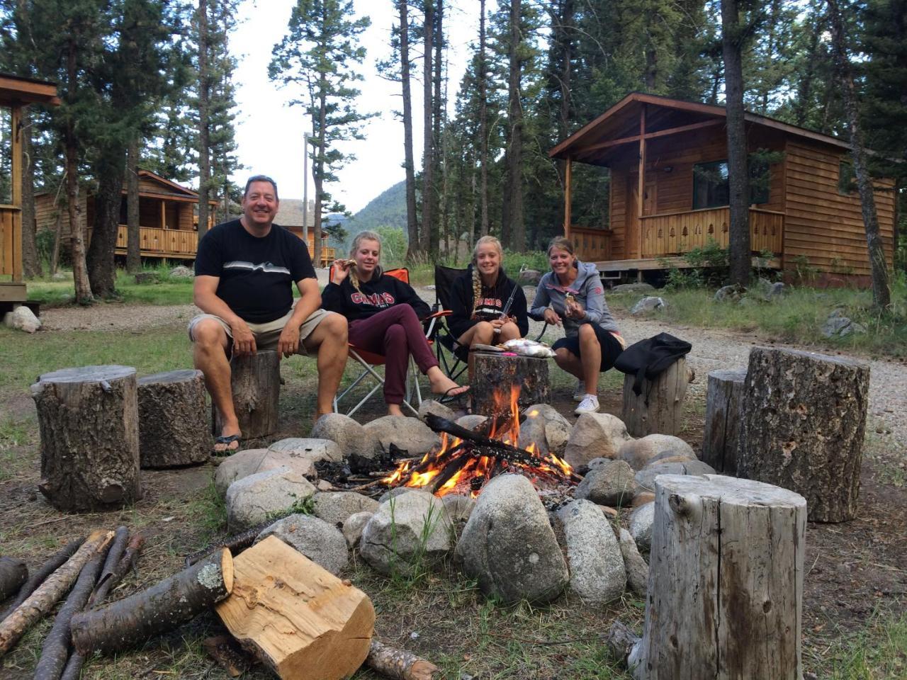 Boulder Creek Lodge Maxville Bagian luar foto