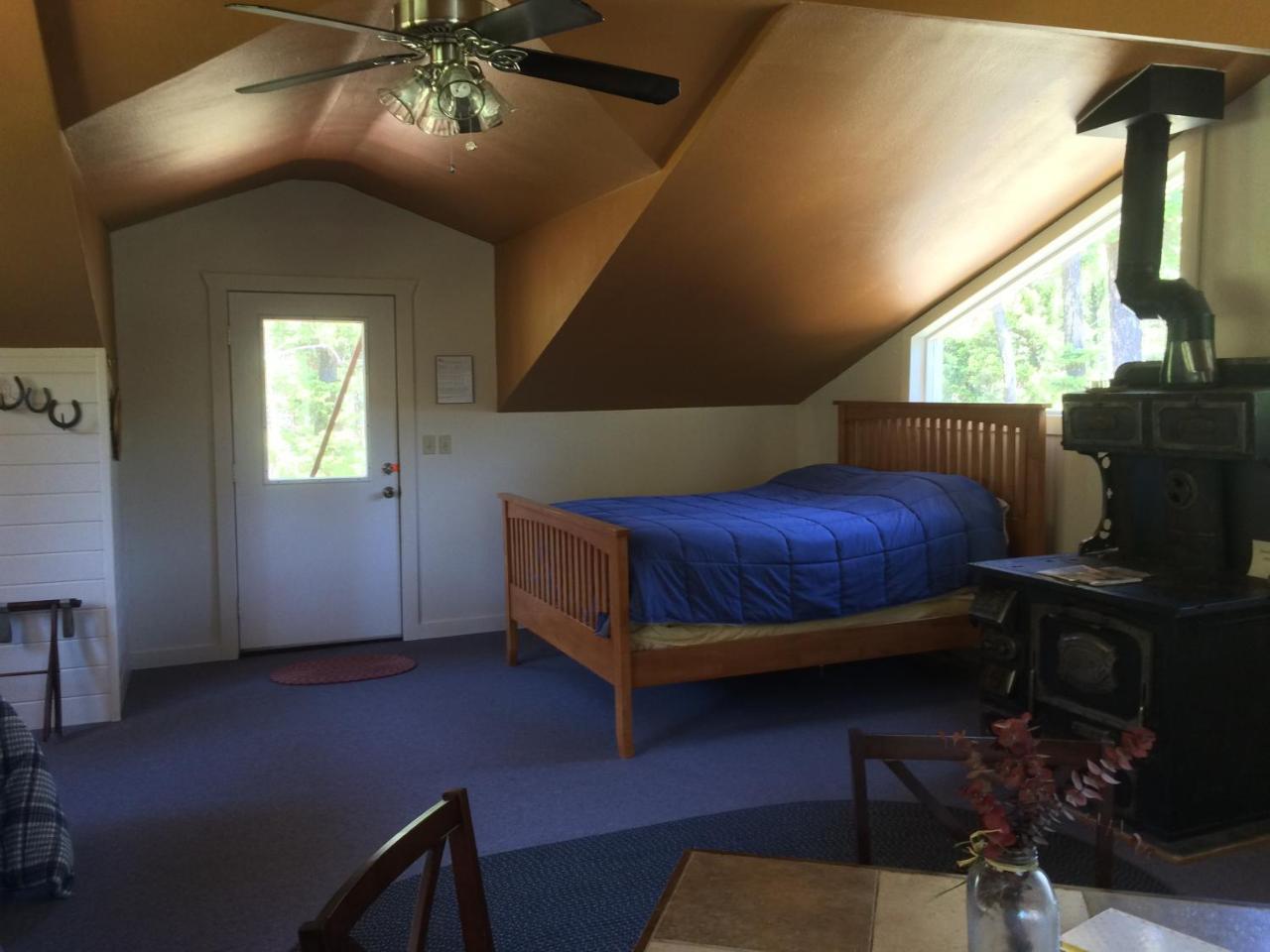 Boulder Creek Lodge Maxville Bagian luar foto